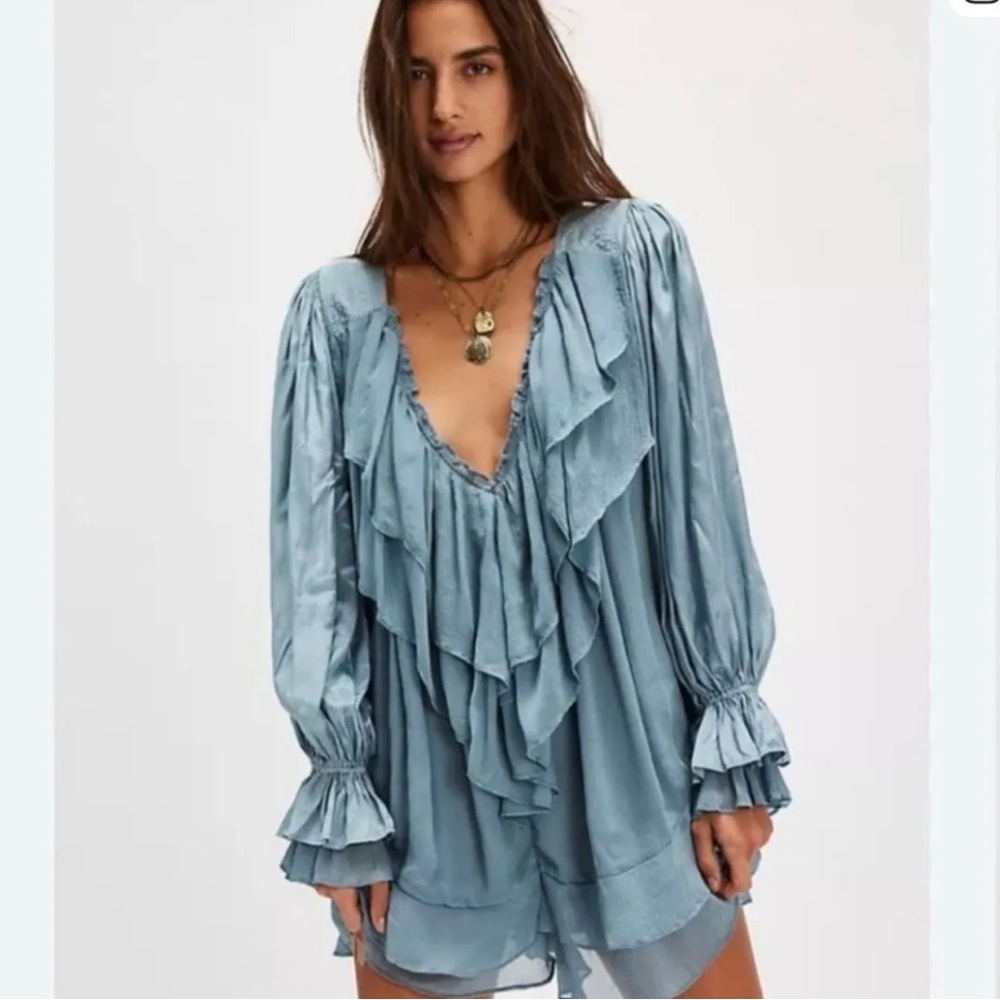 Free People prairie rose romper in dusty blue  medium NWT